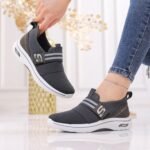 بوط رياضي نسائي بدون رباط
